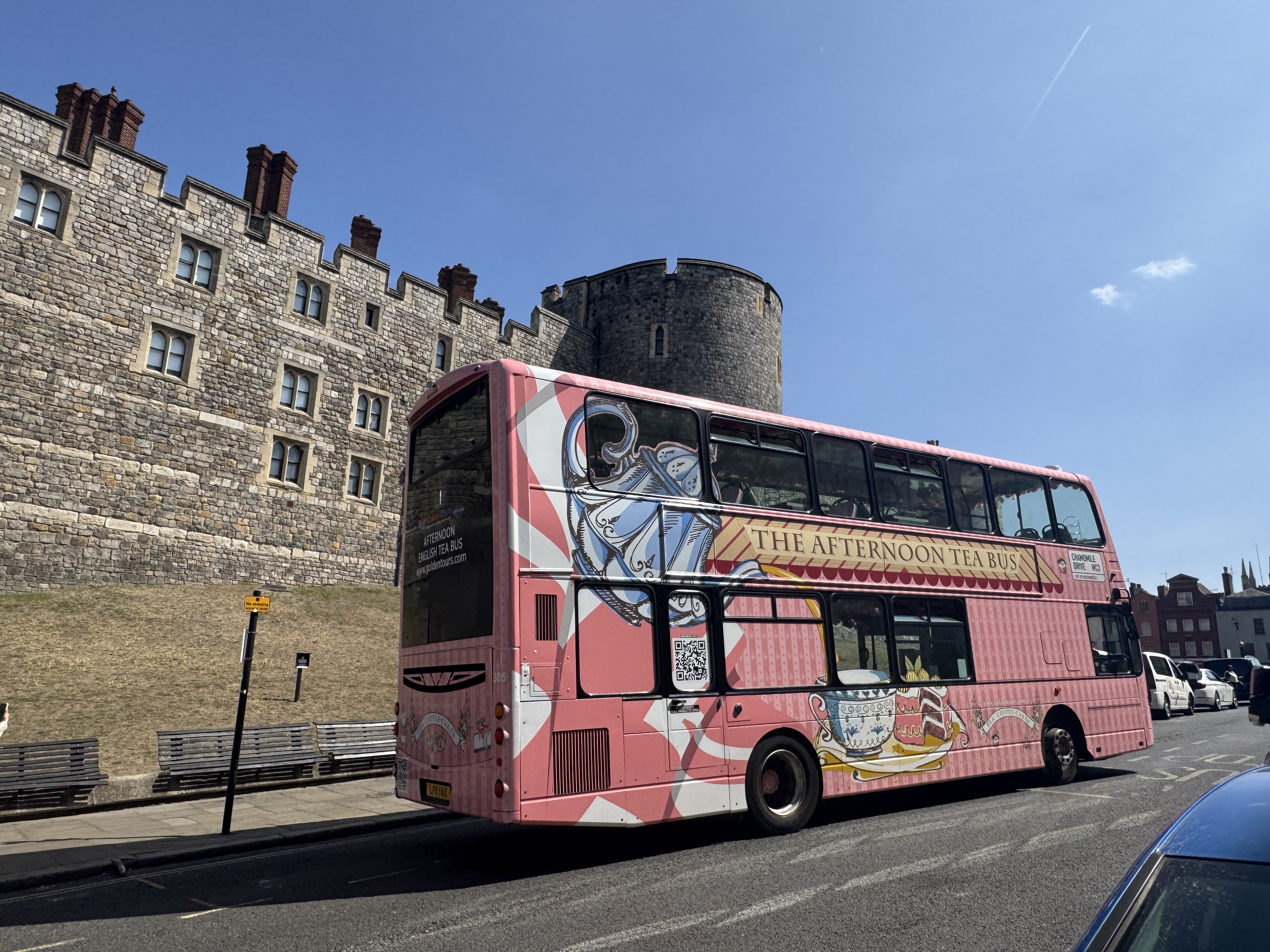 Royal Windsor Afternoon Tea Bus Tour