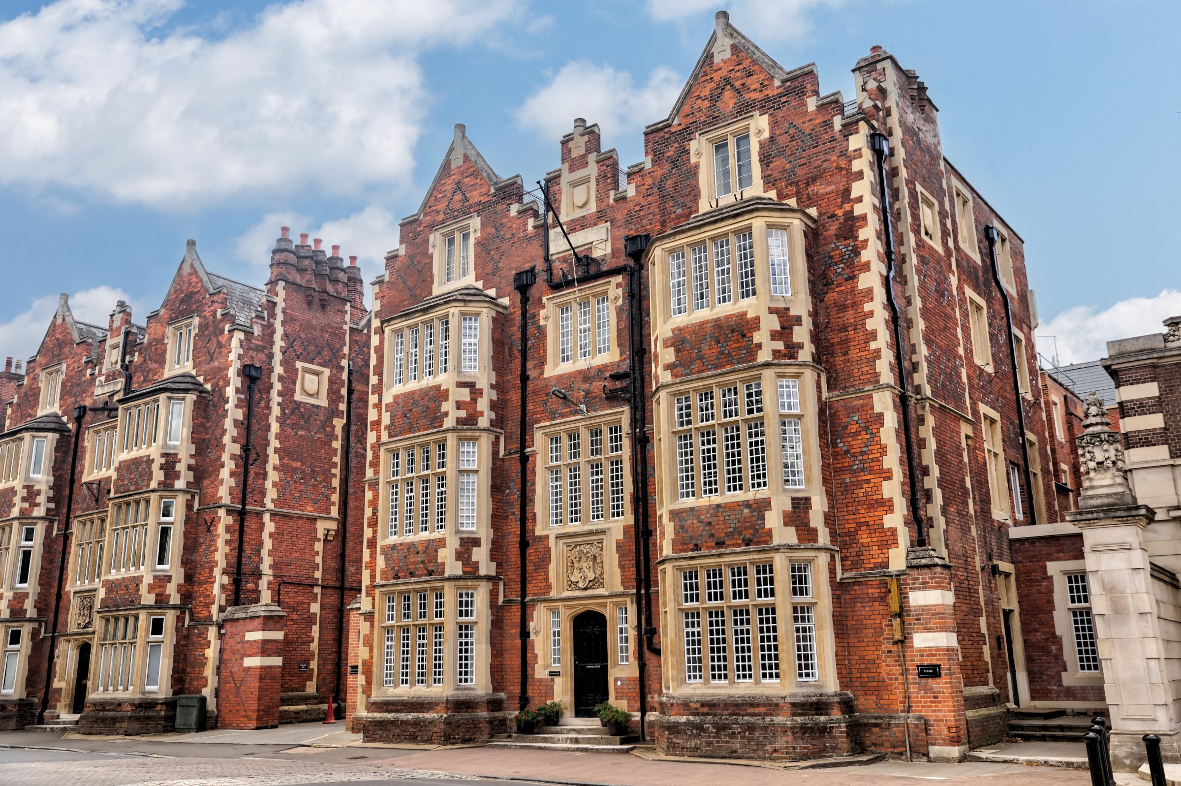 Royal Windsor Afternoon Tea Bus Tour