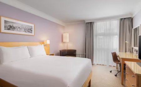 Queen Room with Extra Bed