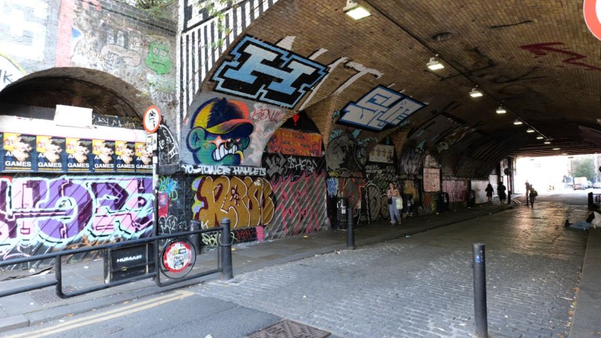 Exploring Shoreditch Street Art