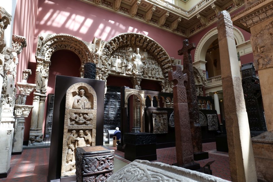 V&A