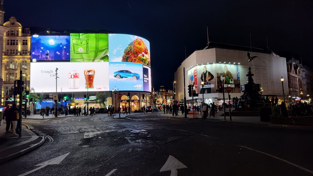 Piccadilly Circus